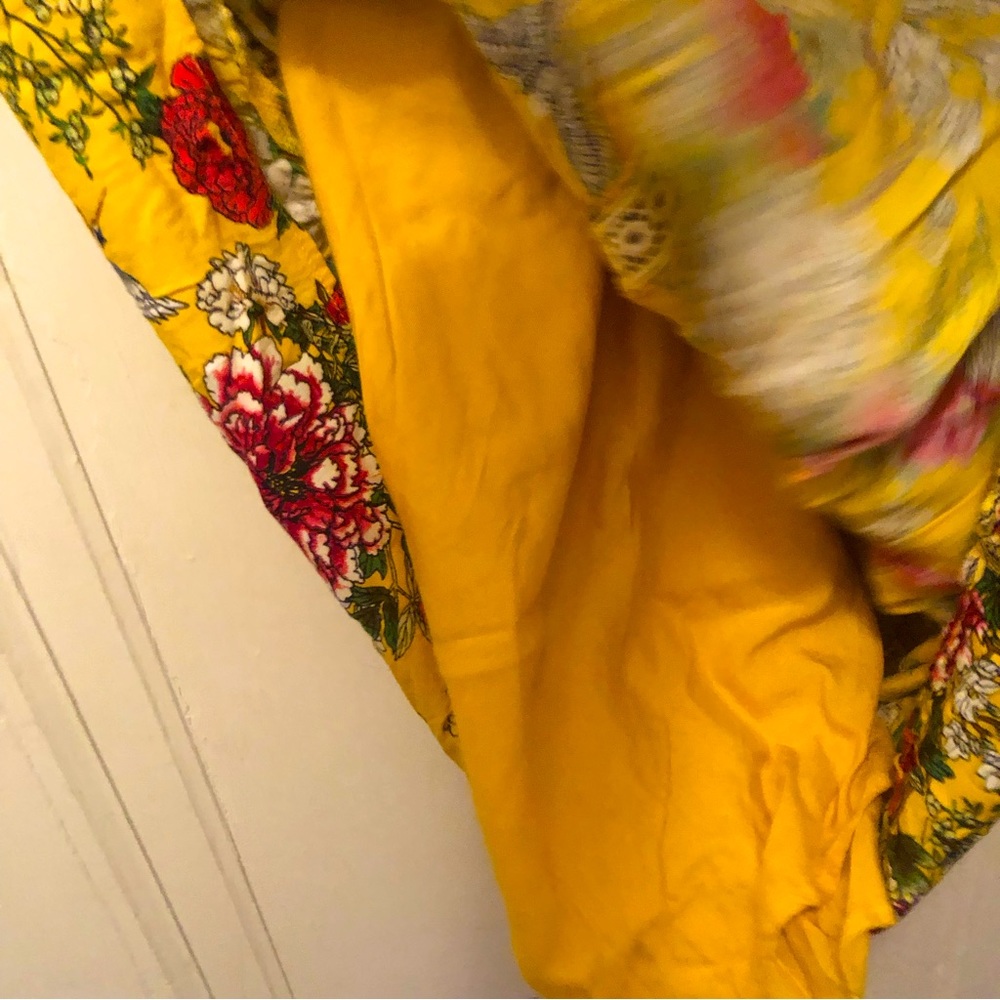 FARM Rio Yellow Floral Maxi Dress with Pink & White Blooms - Picture 4 of 6